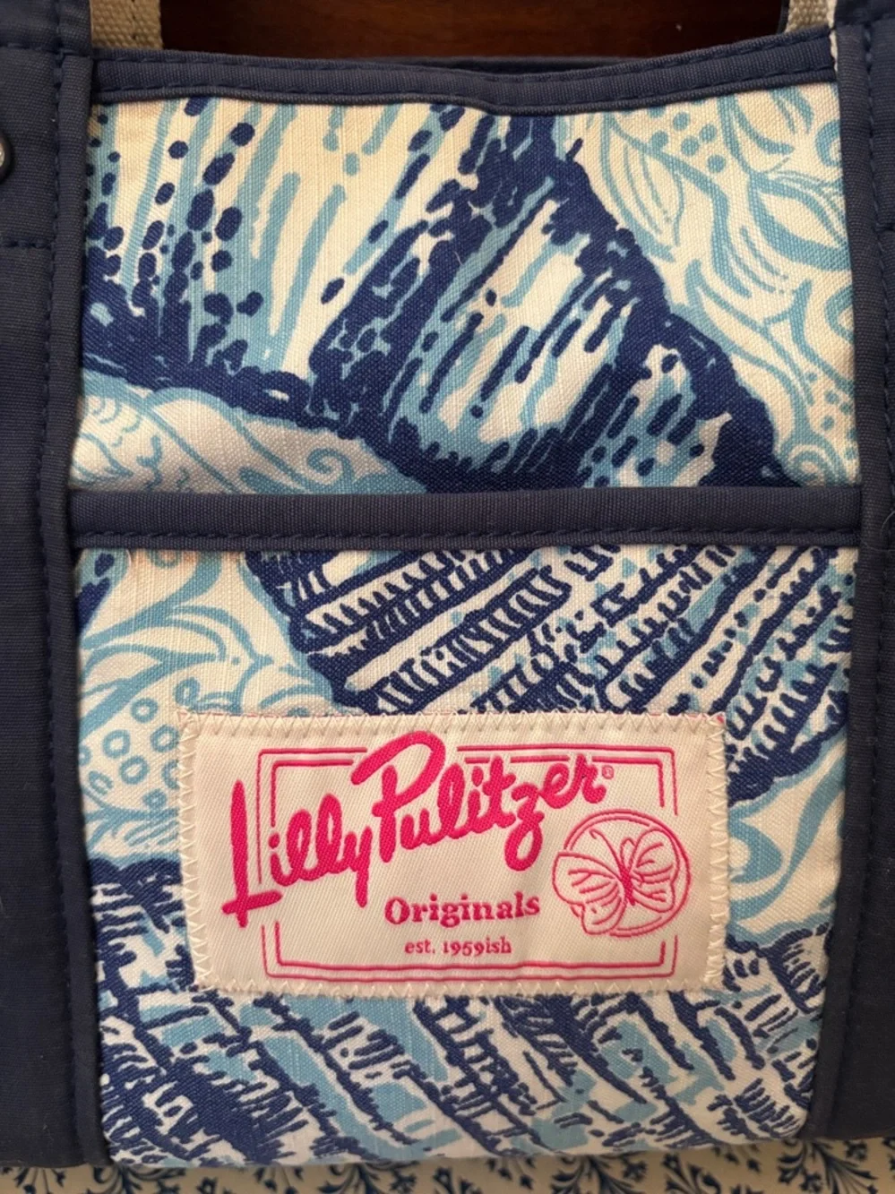 Lilly Pulitzer Originals Small Tote Stuffed Shells Print - Picture 2 of 11